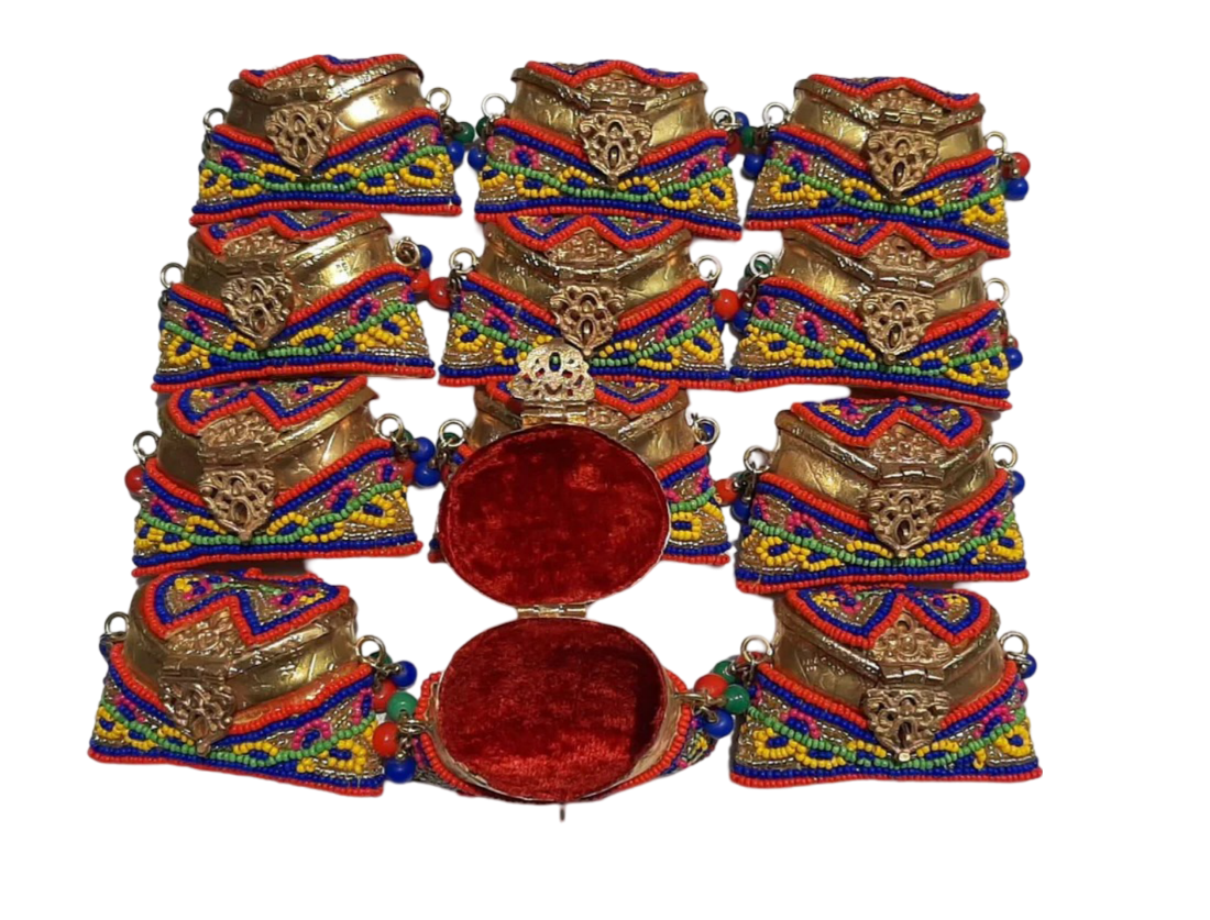 Leave Embroidery Ginni Shagun Purse