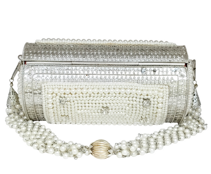 Round Shape Iron Pearl Silver Purse