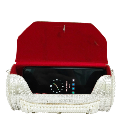 Round Shape Iron Pearl Silver Purse