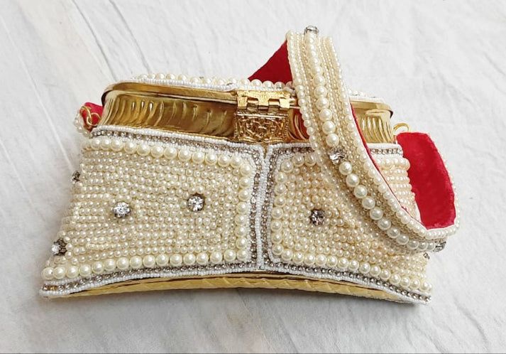 White Pearl Purse skylexo.com | Handbags | Footwear